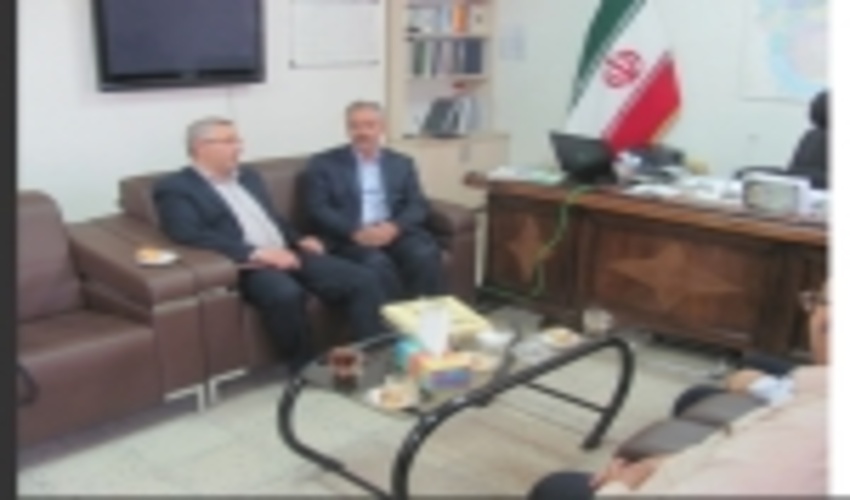 فرمانداری شهرستان البرز در کنار و همگام با منابع طبیعی 