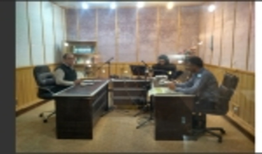 حضور کارشناسان اداره کل در برنامه رادیویی"کلبه مهر" با موضوع پاسداشت طبیعت و حریق در منابع طبیعی