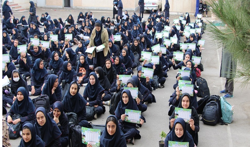 جلسه آموزشی تبیین طرح کاشت یک میلیارد درخت در بین دانش آموزان سید ابوطالب تقوی 