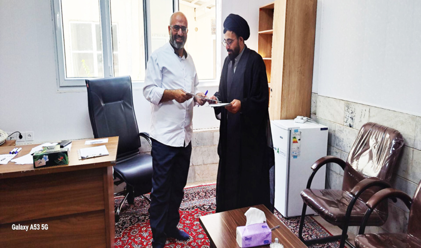 تفاهم نامه همکاری حوزه نمایندگی ولی فقیه اداره کل منابع طبیعی استان با مرکز مشاوره سماح حوزه علمیه قزوین منعقد شد .