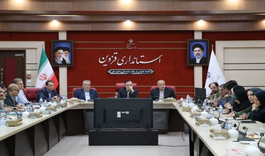 در نخستین جلسه شورای عشایری استان قزوین، مسائل و مطالبات جامعه عشایری با حضور مسئولان استانی بررسی شد.